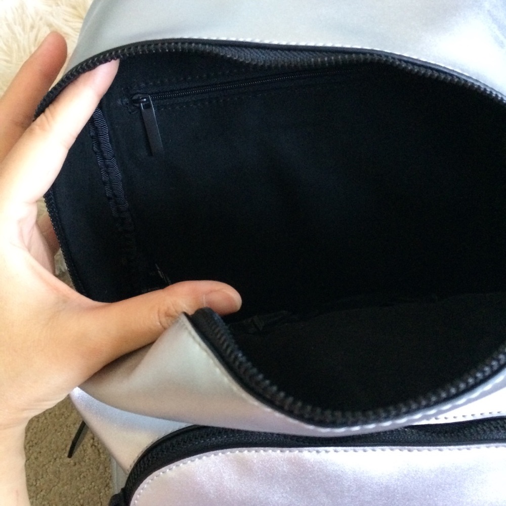 Kendall + Kylie backpack - Picture 6 of 6
